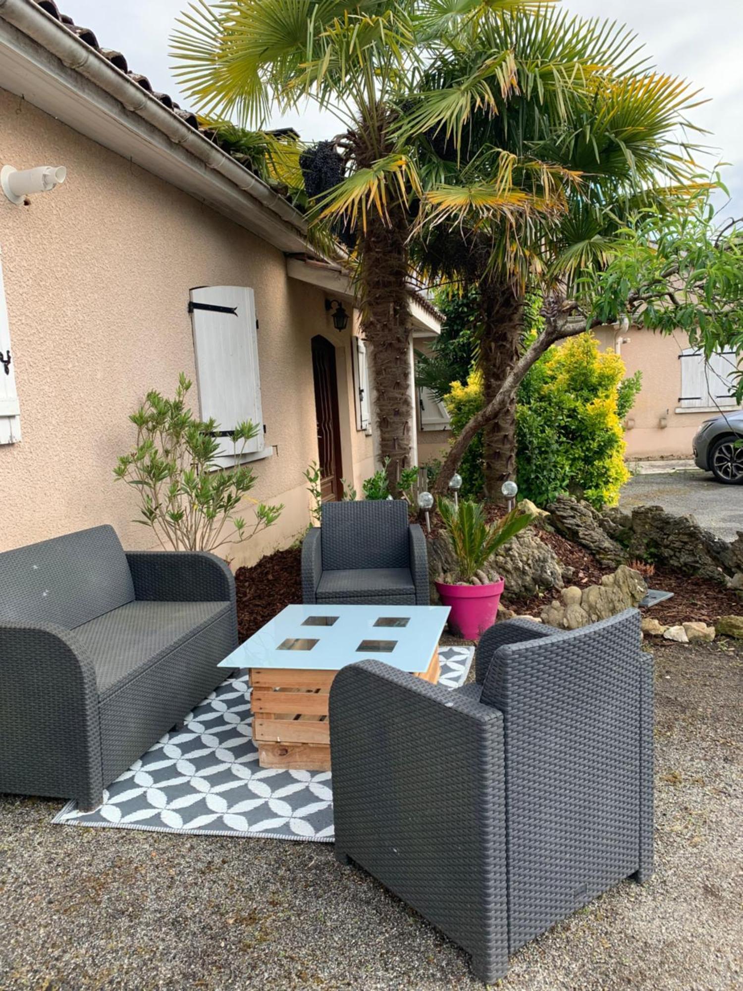 Petite Maison Dans Un Village Du Gers Holiday home *